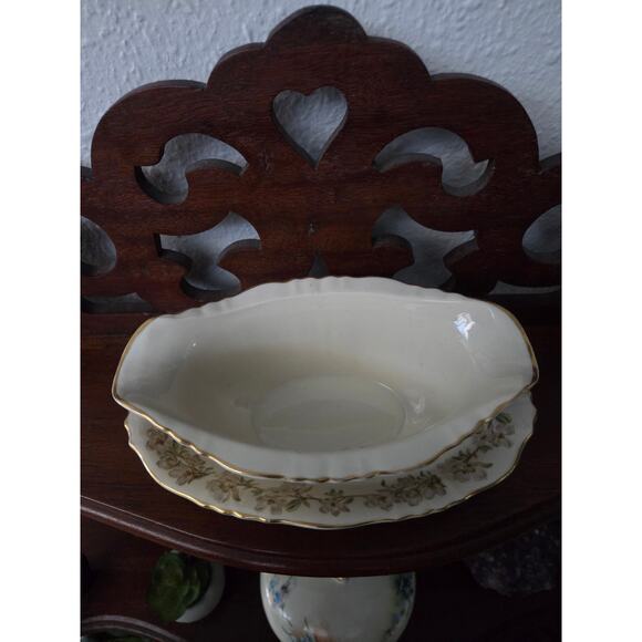 Syracuse China Orchard Gravy Boat w/ Attached Underplate 1940s–50s Vintage - Picture 3 of 7